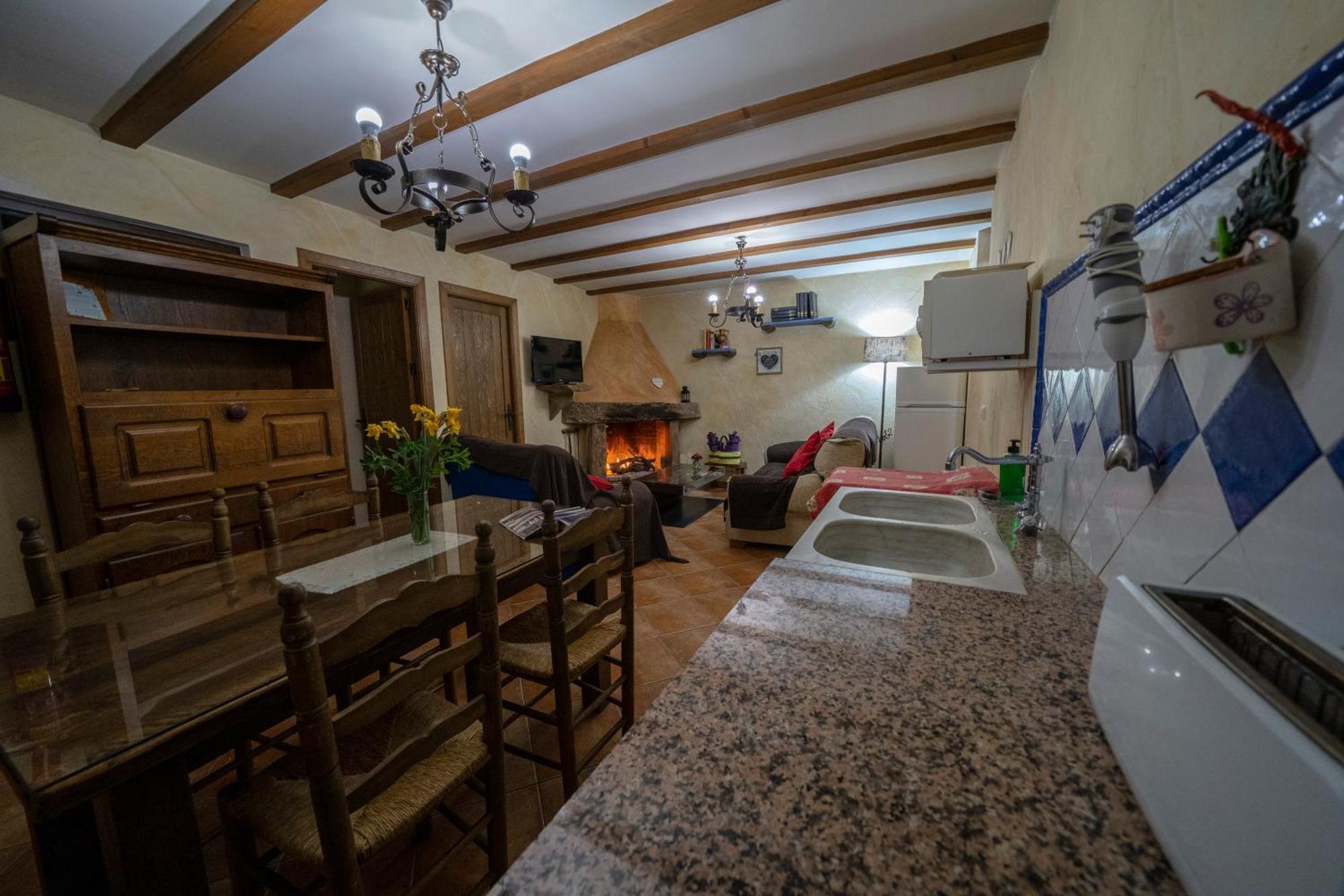 Reul Alto Cortijos Rurales Guest House Laroya ภายนอก รูปภาพ