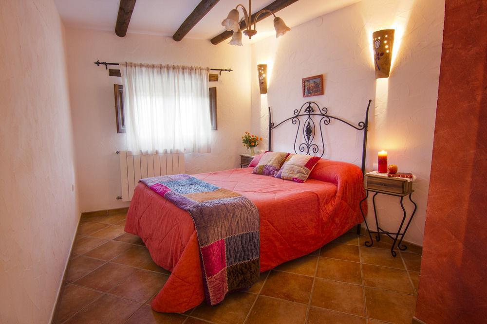 Reul Alto Cortijos Rurales Guest House Laroya ภายนอก รูปภาพ